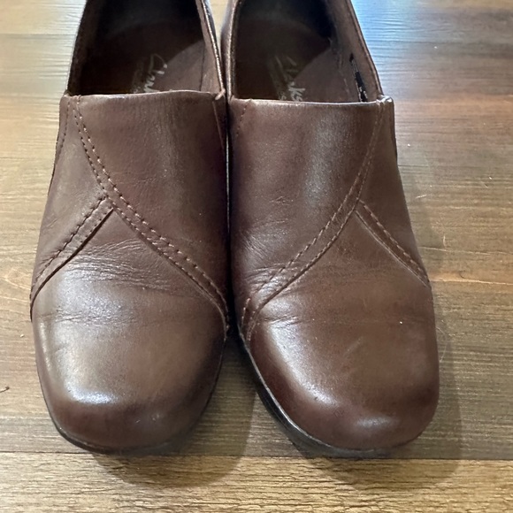 Ladies Clark bendable leather size 6M - Picture 4 of 4